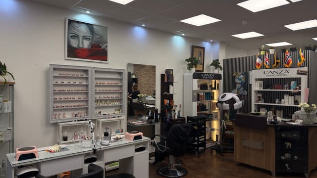 Inside Bita Hair Studio, Southampton