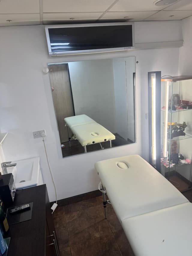 Bita Hair Studio salon interior